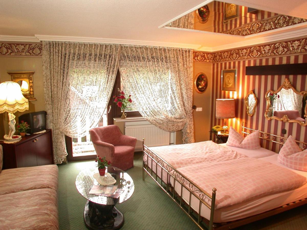 Hotel Restaurant Café Kempenhof 3*